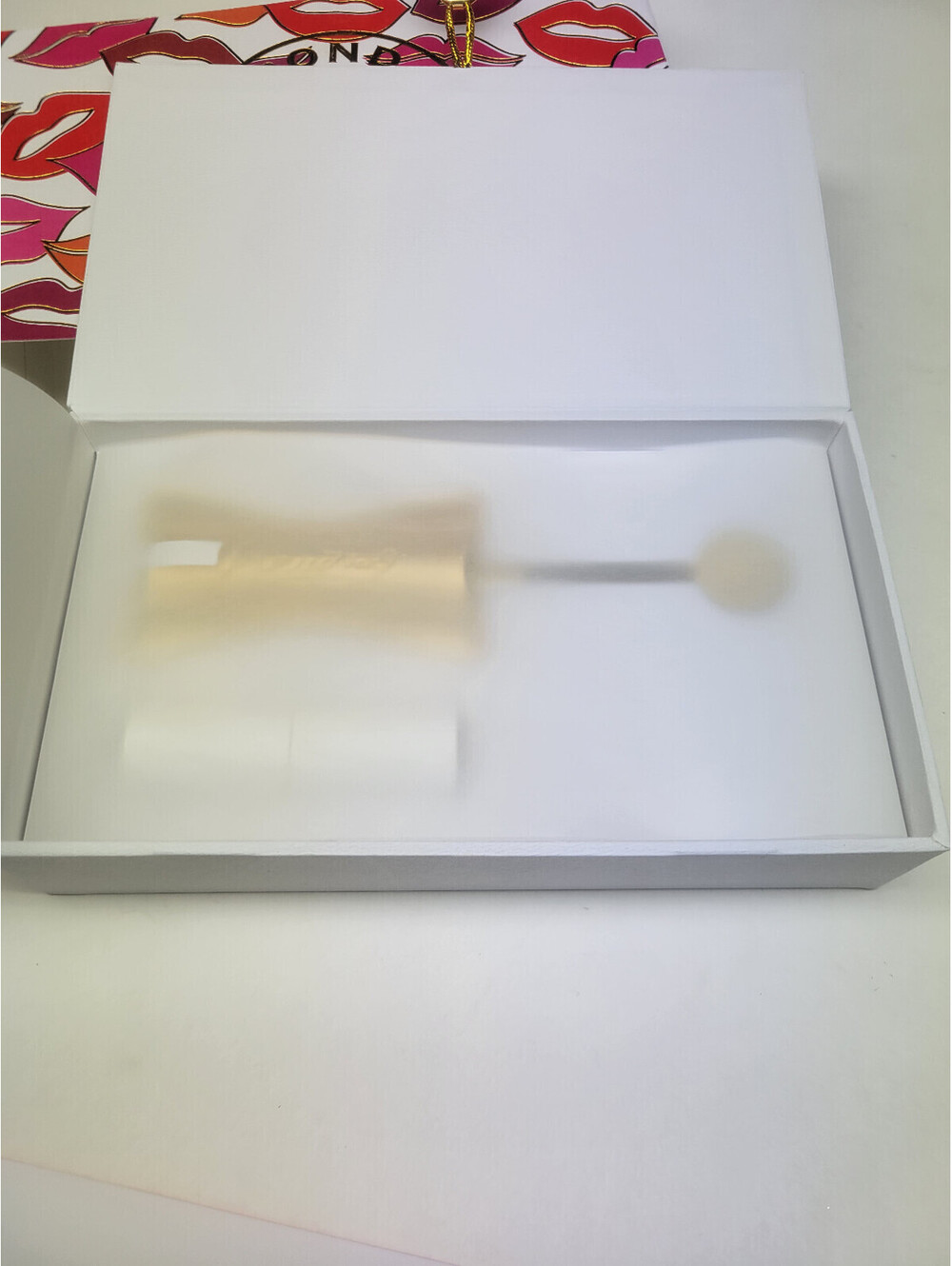 Bond No 9 New York 2 Pc ASTOR PLACE Refillable Lipstick Set Gold Case **READ**